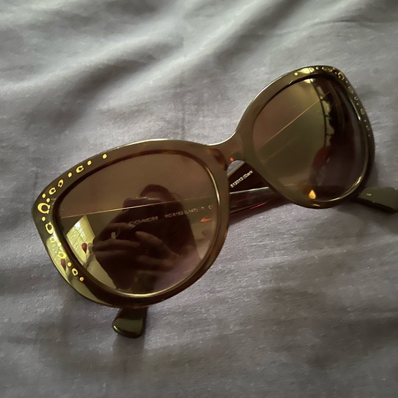 Coach Sunglasses - Picture 1 of 3
